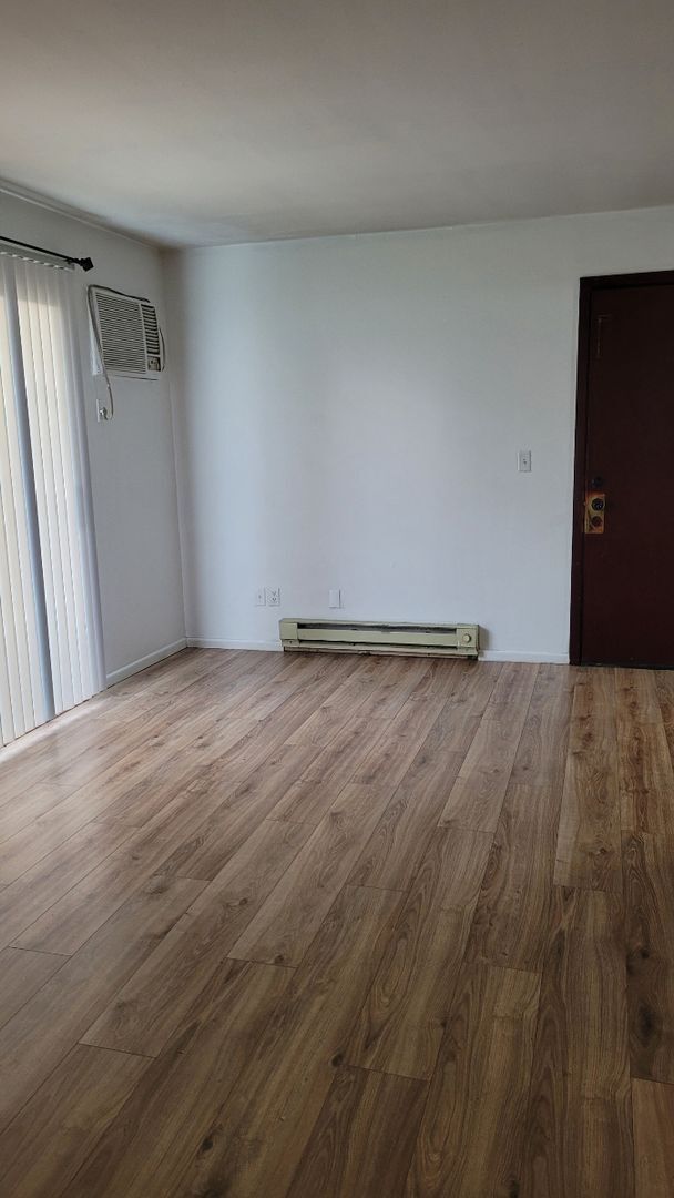 Foto del edificio - Governor's Dr 4529