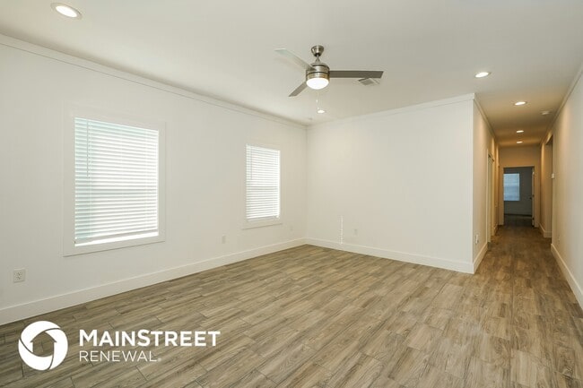 Building Photo - 2003 E Overton Rd