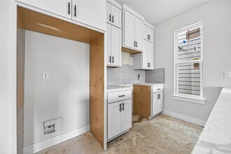 Building Photo - 1447 S Yampa Bnd