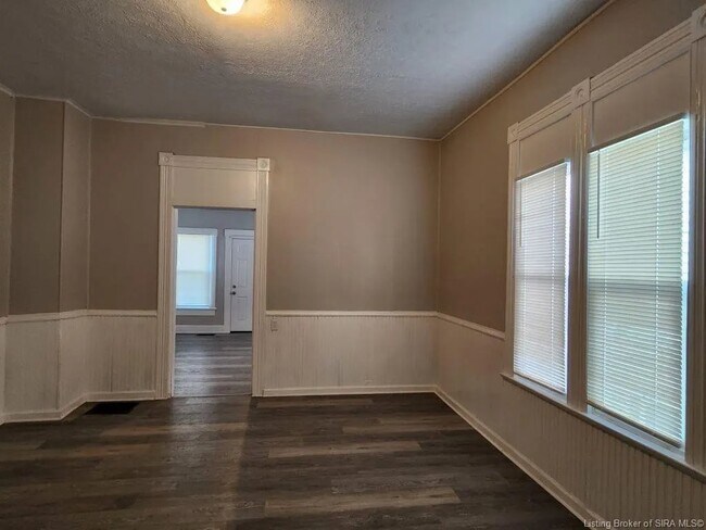 Foto del edificio - 603 E Oak St