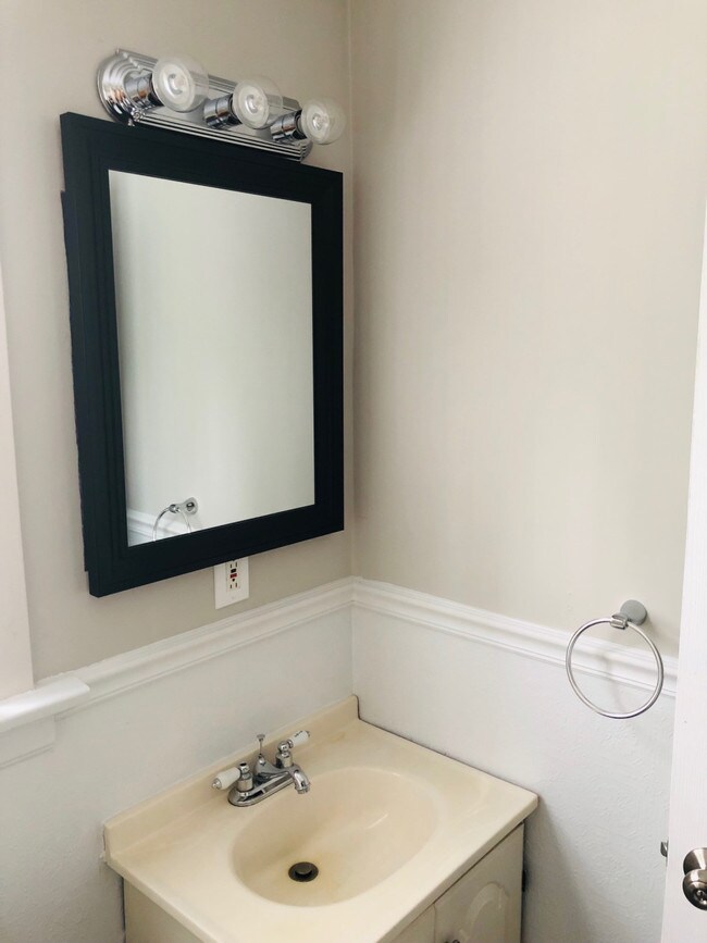 Building Photo - Cathedral