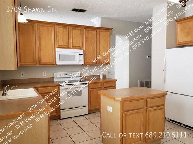 Foto del edificio - 3709 Shawn Cir