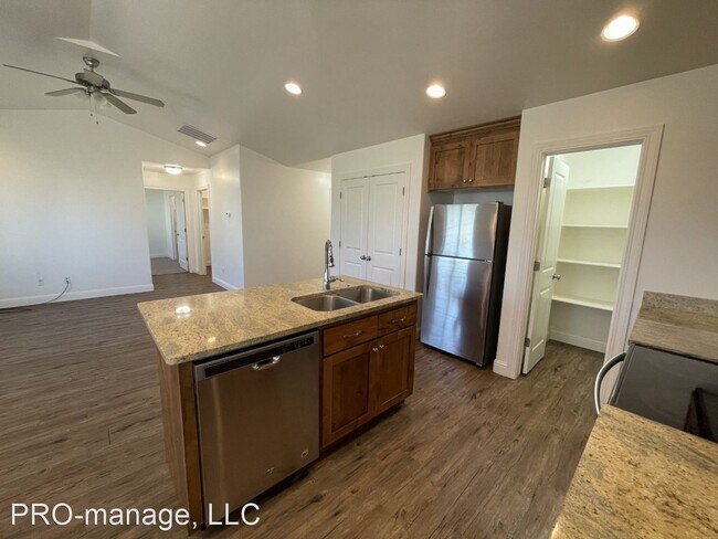 Foto del edificio - 3 br, 2 bath House - 3843 Deloy Dr.