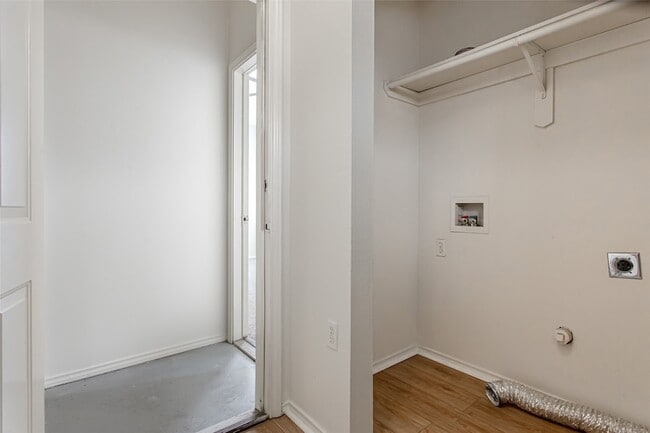 Building Photo - 4713 Virginia Ave