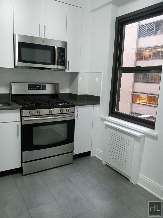 Building Photo - EAST 57 STREET