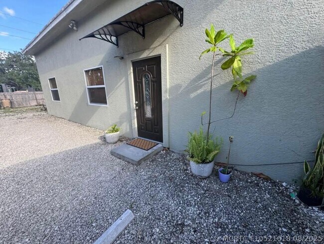 Foto del edificio - 2750 SW 140th Terrace