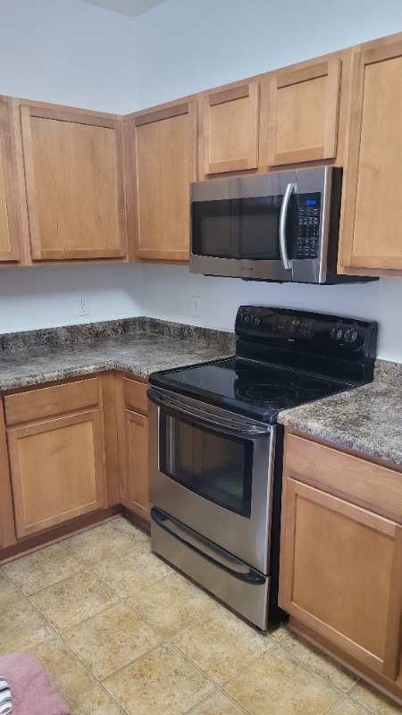 Building Photo - 4211 Washington Blvd