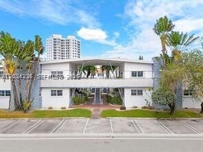 Foto del edificio - 9745 E Bay Harbor Dr