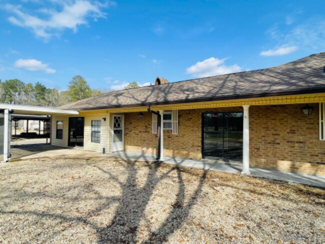 Foto del edificio - 33230 Walker North Rd