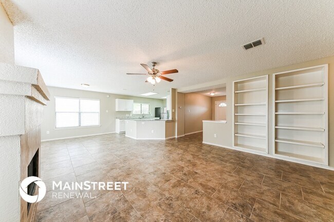 Foto del edificio - 816 Willow Wood Dr