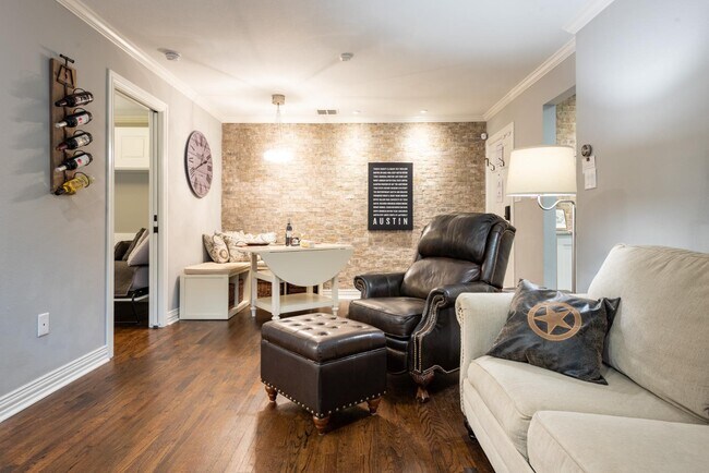 Foto del edificio - 908 E 32nd St
