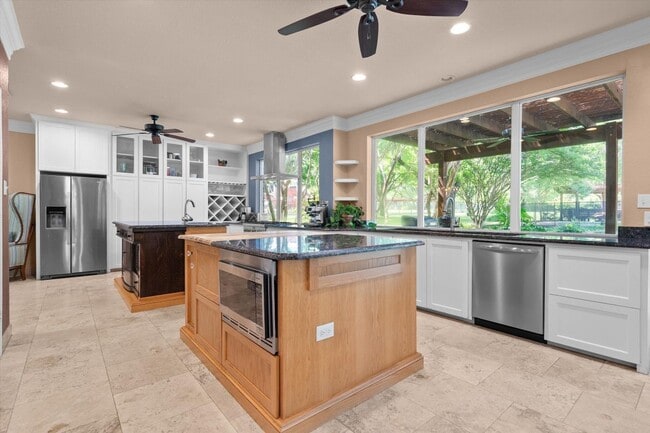 Building Photo - 3933 Bordeaux Cir