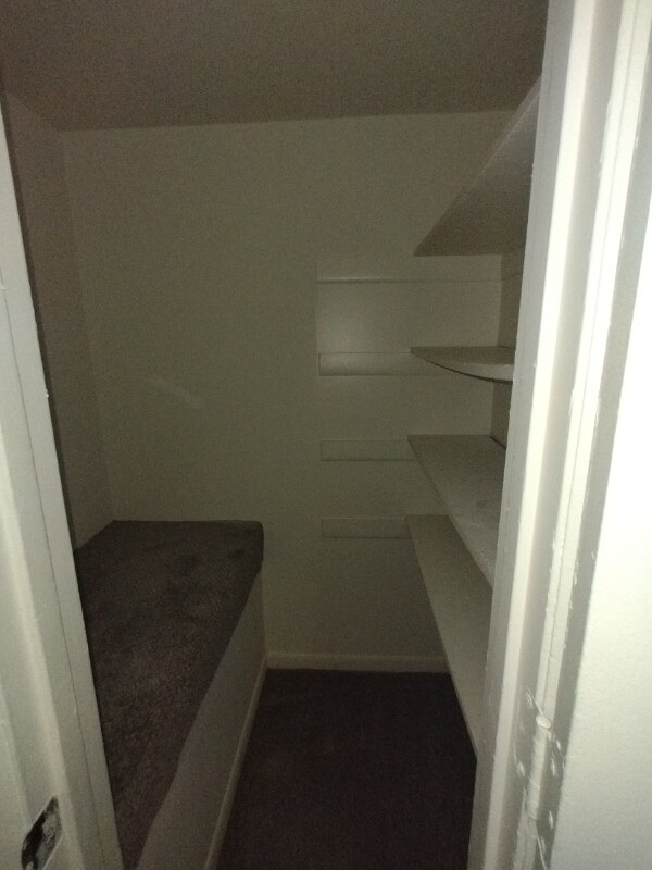 Foto del edificio - 600 Reusens Rd