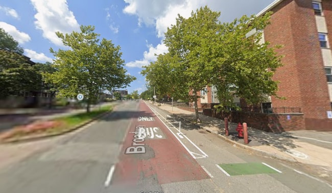 Building Photo - 349 Broadway