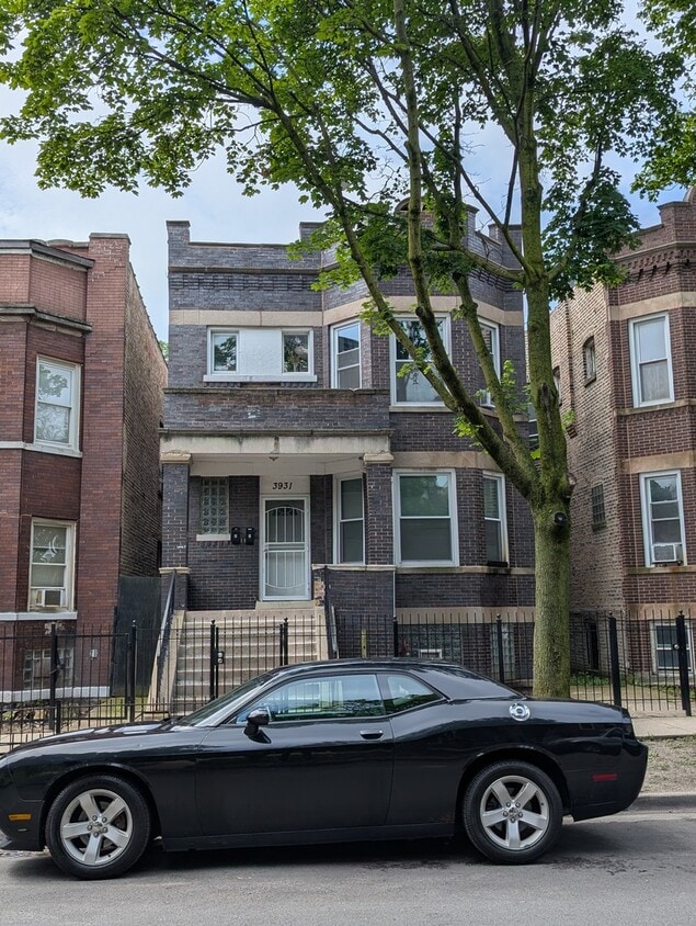 Primary Photo - 3931 W Van Buren St
