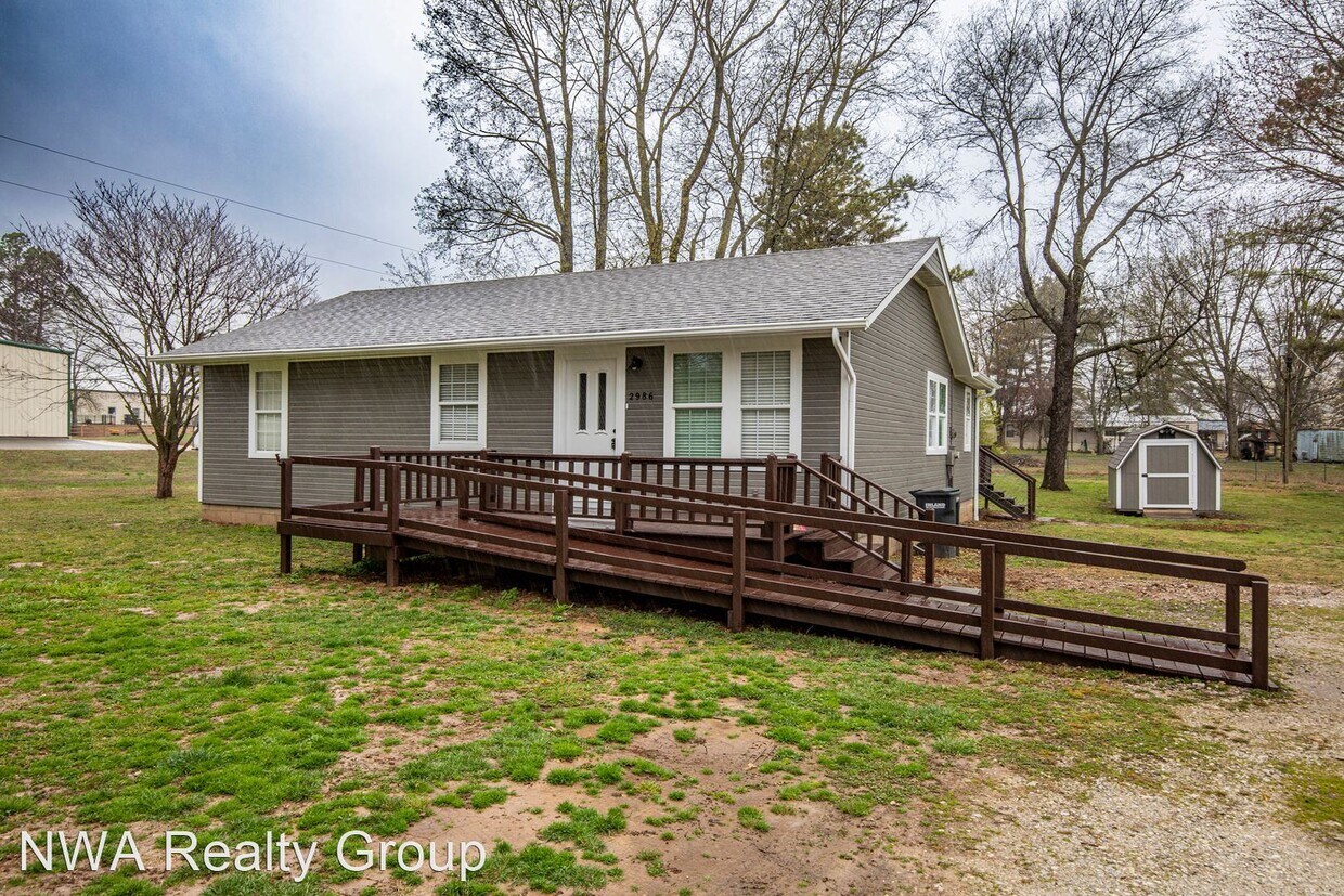 Primary Photo - 2 br, 2 bath House - 2986 N. Woods Lane