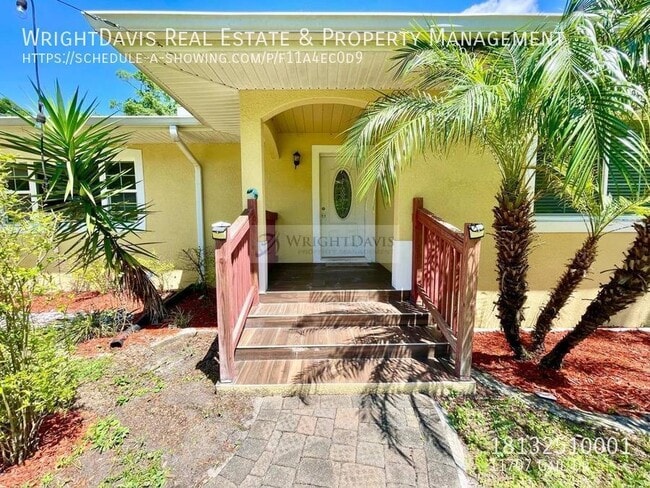 Building Photo - Waterfront 3/2 home on Hillsborough River!