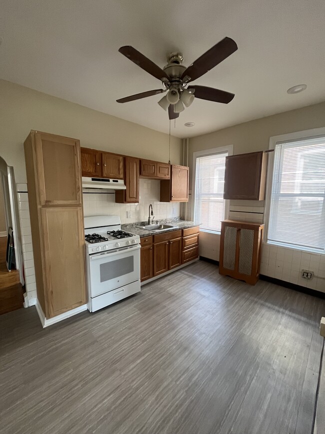 Foto del edificio - 628 Wynnewood Rd