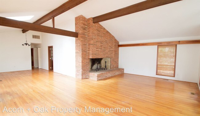 Building Photo - 5 br, 3 bath House - 604 Brookview Drive
