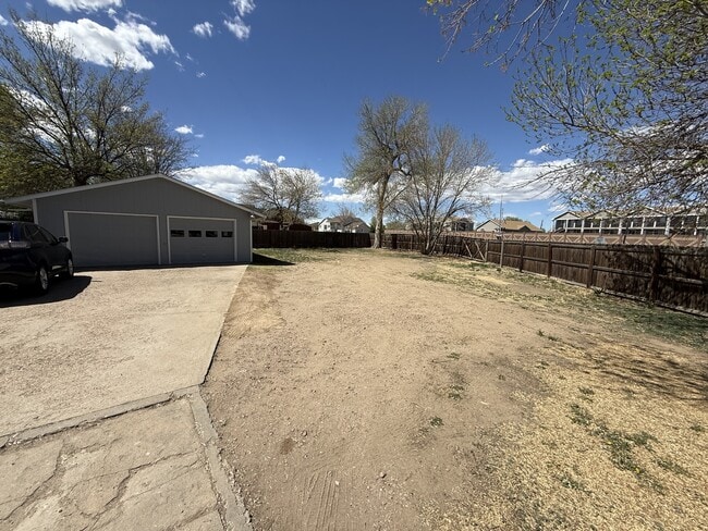 Foto del edificio - 310 Chimney Park Dr