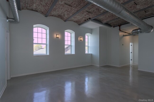 Building Photo - 22 Cottage St