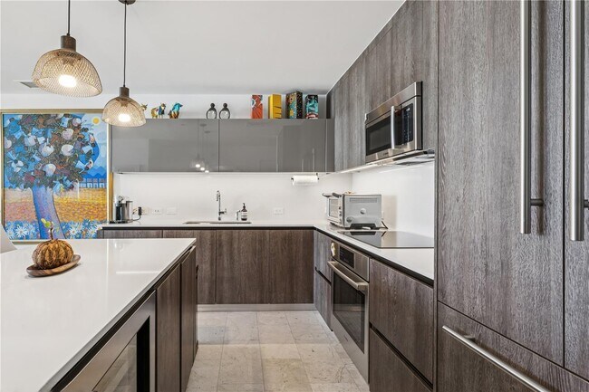 Foto del edificio - 88 SW 7th St