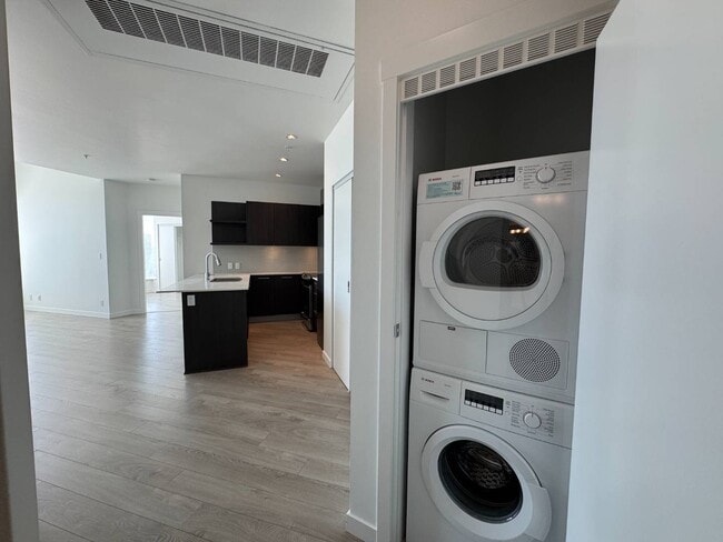 Photo du bâtiment - Centre West - 2318