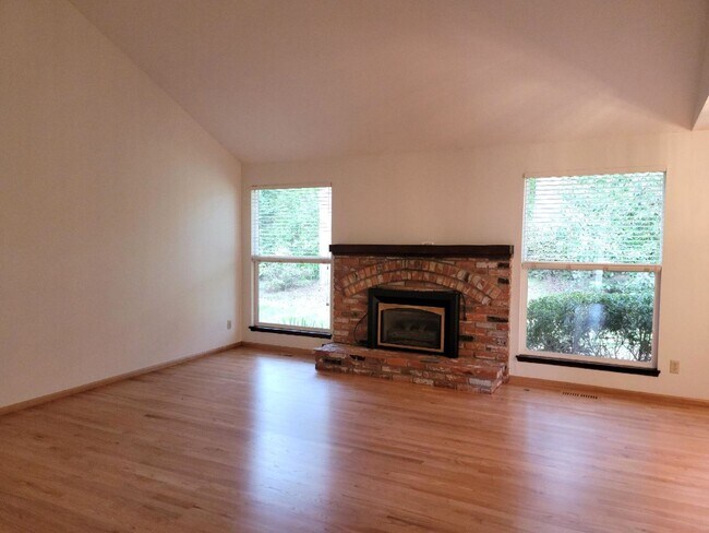 Foto del edificio - 3 Bedroom Rambler in CK School District