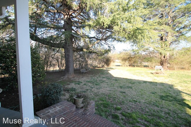 Building Photo - 4 br, 2.5 bath House - 5830 Hwy 557