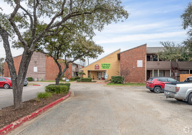 Entrance - Cherry Creek Crossing Apartments