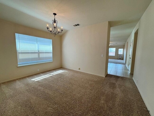 Building Photo - 172 Spruce Dr
