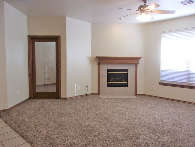 Foto del edificio - 13 NW 155th St