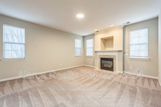 Building Photo - 2901 Meherrin Ct