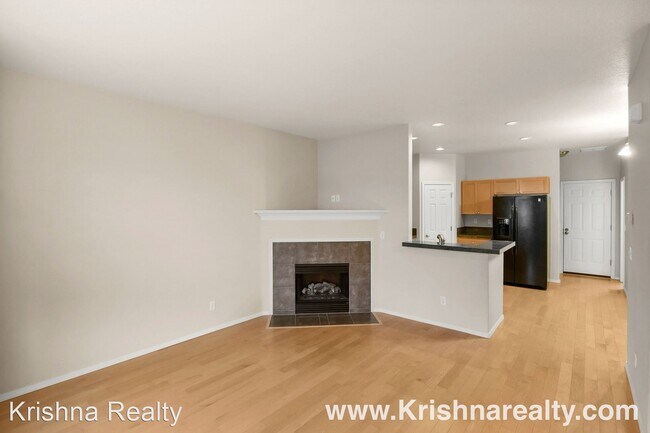 Foto del edificio - 2 br, 2.5 bath House - 2441 NW Rogue Valle...
