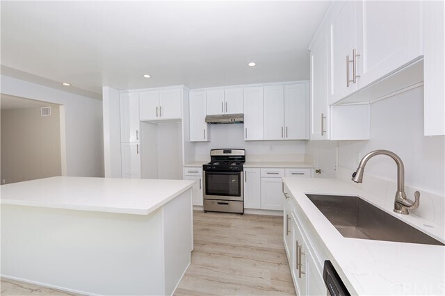 Building Photo - 232 W Linden Ave