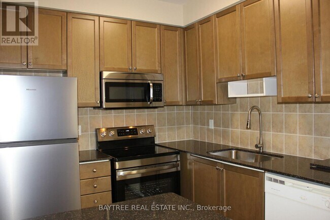 Photo du bâtiment - 2121 Lake Shore Blvd W