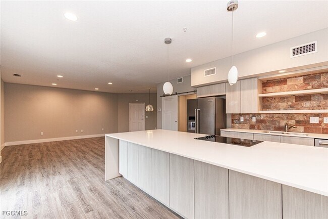 Foto del edificio - 4645 SE 11th Pl