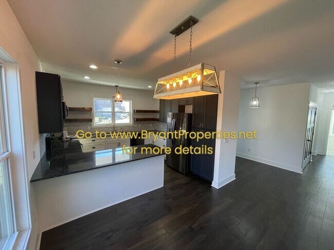 Building Photo - 1049 Jonathan Ln. - Springfield, TN