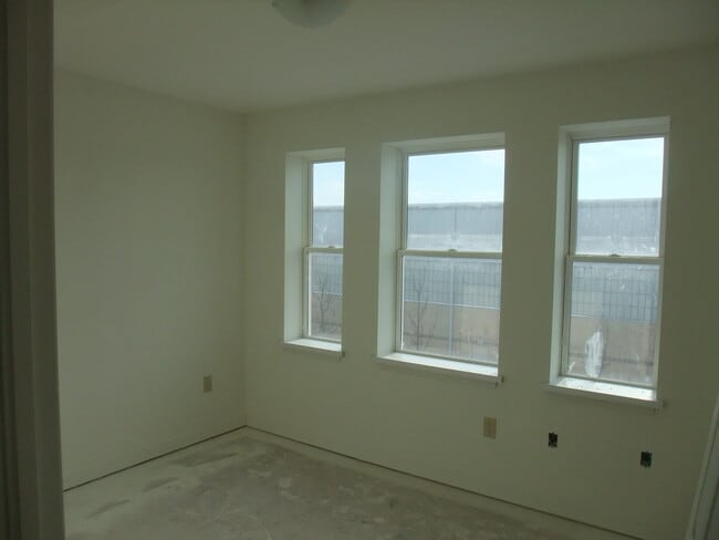 Building Photo - 59 Arch Brown Crt