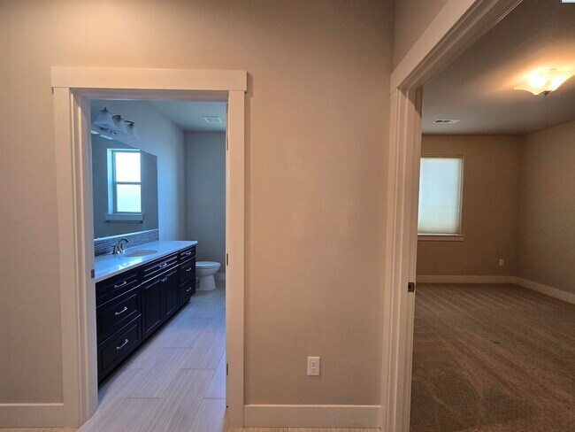Foto del edificio - Spacious Rambler in South Richland with La...