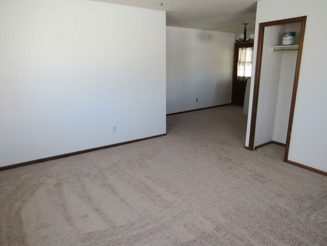 Photo - 3 bedroom Ranch Style Duplex backing to open space. House