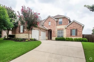 Building Photo - 1602 Wagon Wheel Dr