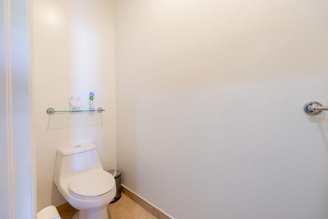 Foto del edificio - 213 River Bluff Ln