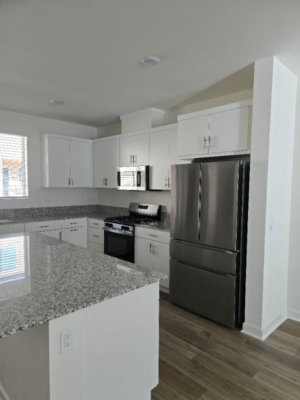 Primary Photo - 5350 Seacliff Pl