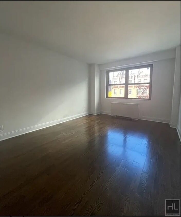 Primary Photo - East 88 Street