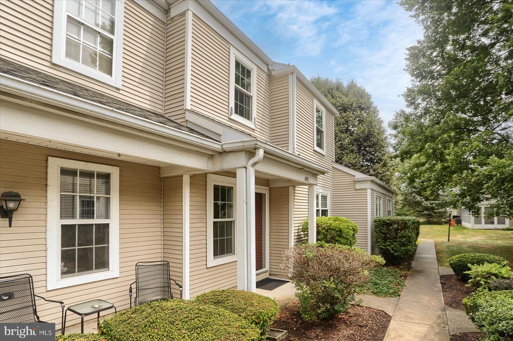 Foto principal - 802 Cambridge Ct