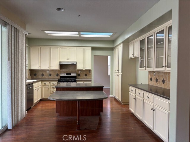 Building Photo - 14690 Ontario Cir