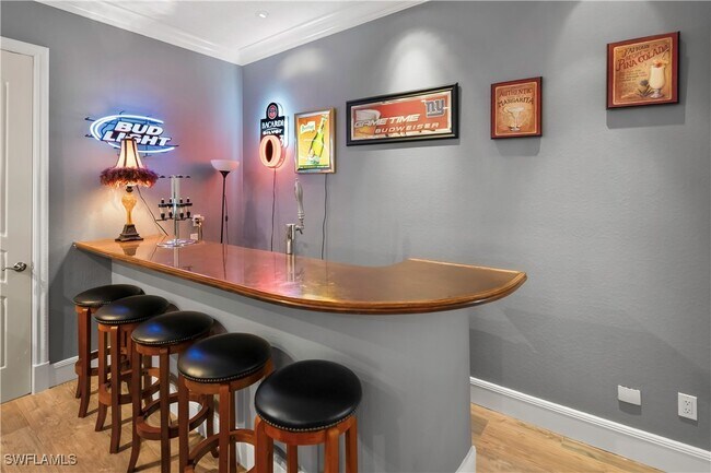 Building Photo - 649 Bow Line Dr