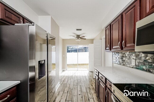 Building Photo - 1019 Ridgefield Dr, Valrico, FL 33594