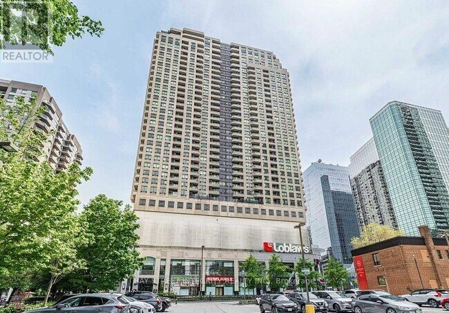 Building Photo - 33 Empress Ave